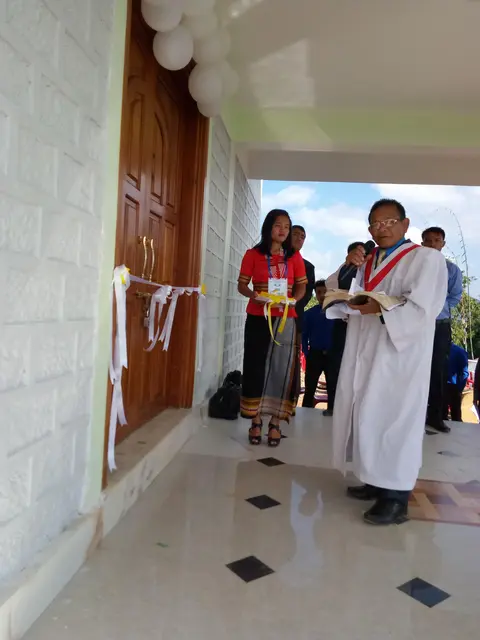 Rev. Thangkholet nin Lhangkichoi B/C athenso